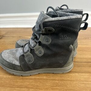 Sorel Explorer Joan Charcoal felt Women’s 8.5 Boots